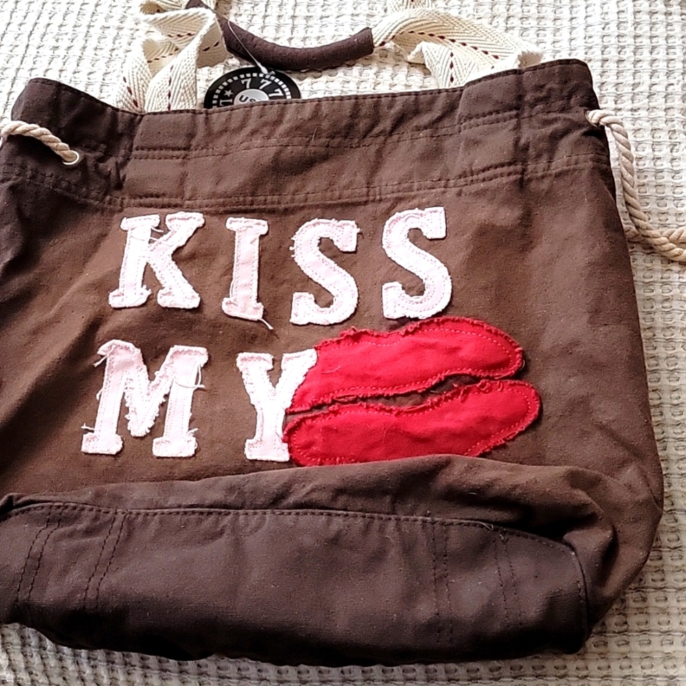Tote bag